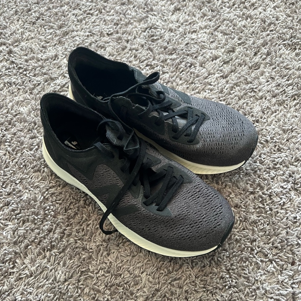 New Balance Women's Running Shoes Size 8